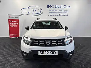 Used 2022 Dacia Duster Comfort Glacier White - Interior and Exterior details 3