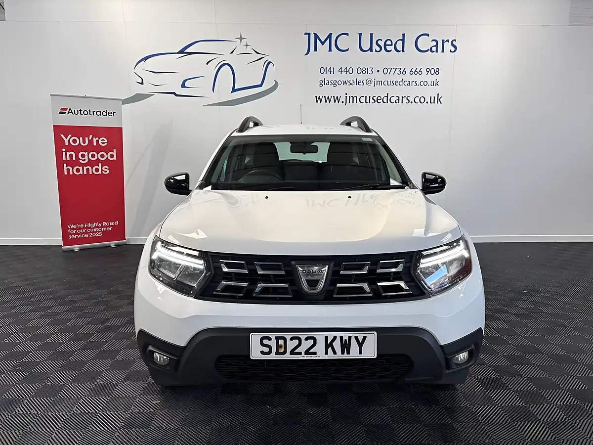Used 2022 Dacia Duster Comfort Glacier White - Interior and Exterior details 3