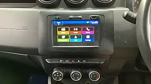 Used 2022 Dacia Duster Comfort Grey - Interior and Exterior details 15
