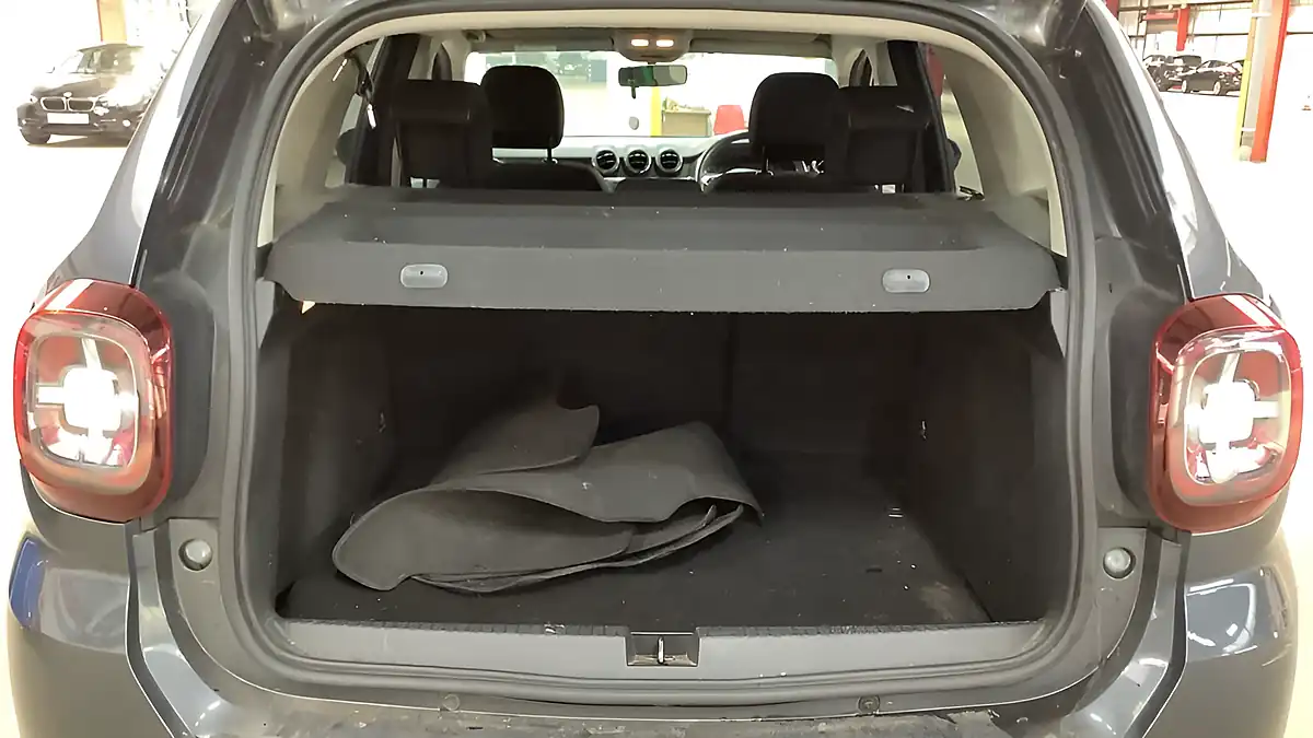 Used 2022 Dacia Duster Comfort Grey - Interior and Exterior details 20