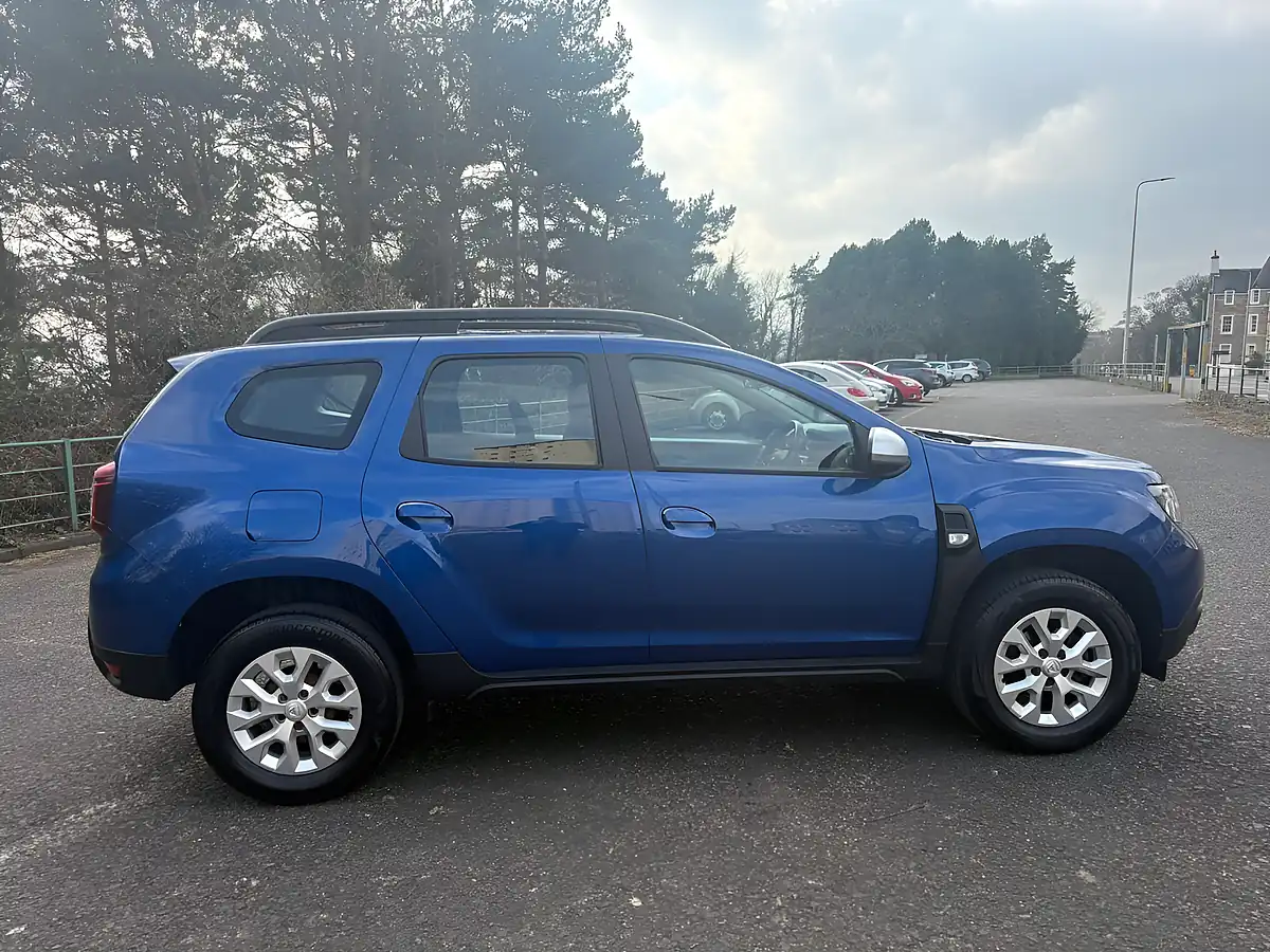 Used 2022 Dacia Duster Comfort Iron Blue - Interior and Exterior details 17
