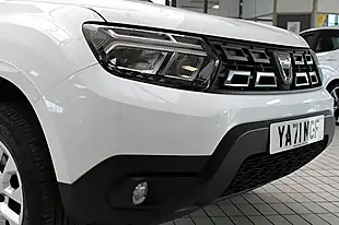 Used 2022 Dacia Duster Comfort White - Interior and Exterior details 10