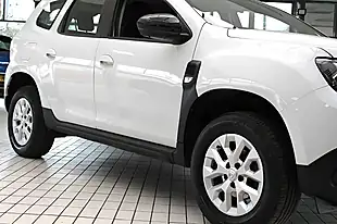 Used 2022 Dacia Duster Comfort White - Interior and Exterior details 12