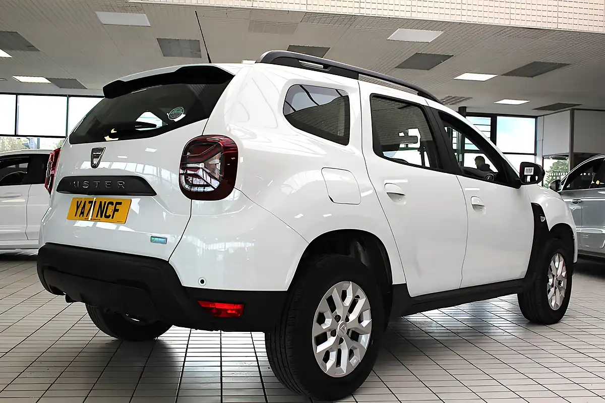 Used 2022 Dacia Duster Comfort White - Interior and Exterior details 14