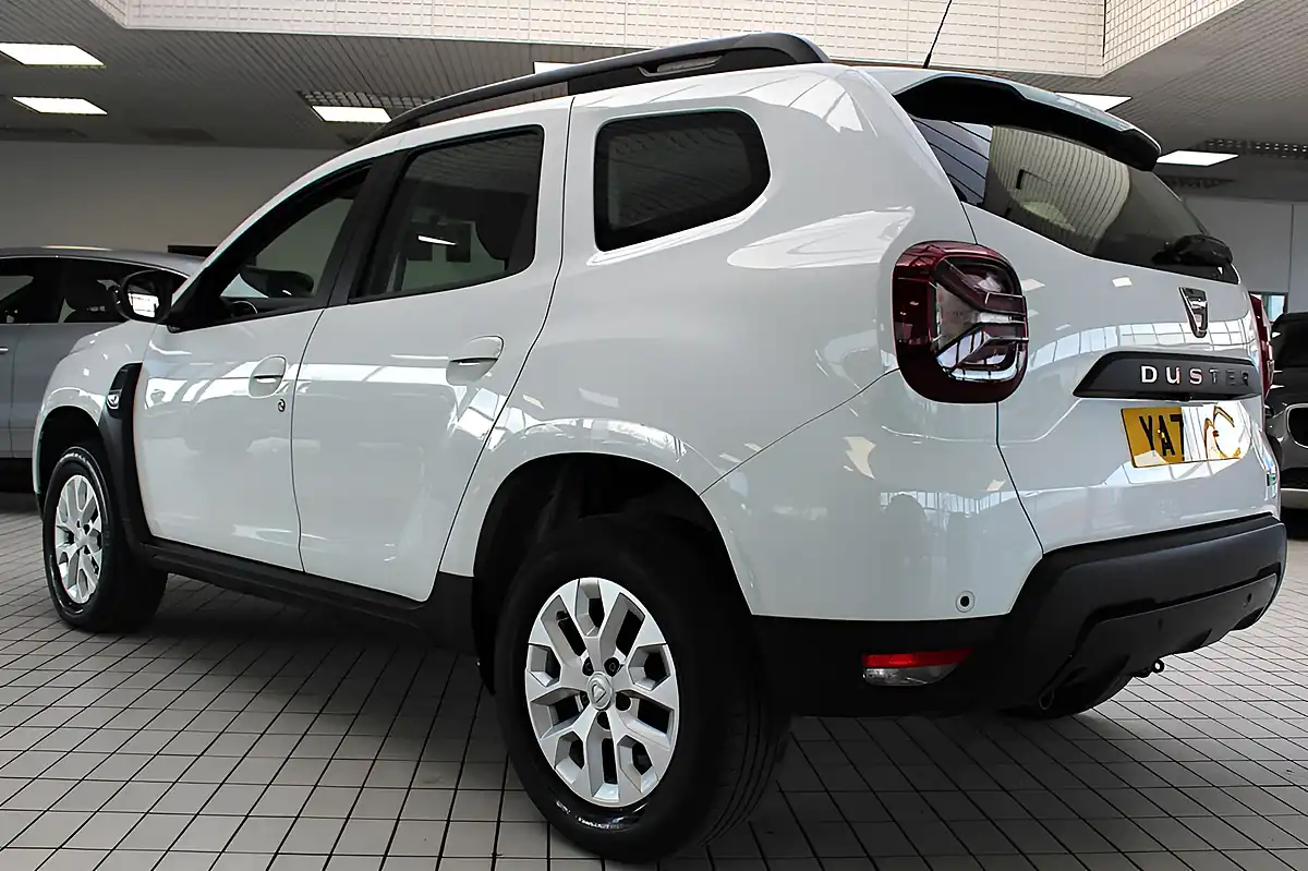 Used 2022 Dacia Duster Comfort White - Interior and Exterior details 20