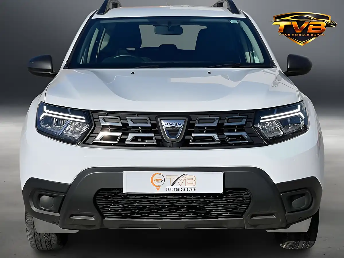 Used 2022 Dacia Duster Essential Glacier White - Interior and Exterior details 11