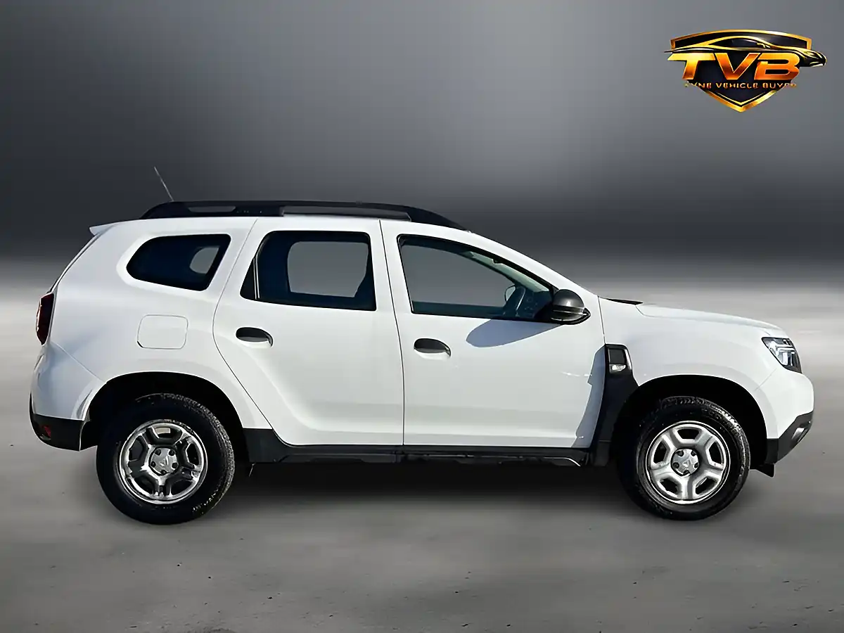 Used 2022 Dacia Duster Essential Glacier White - Interior and Exterior details 2