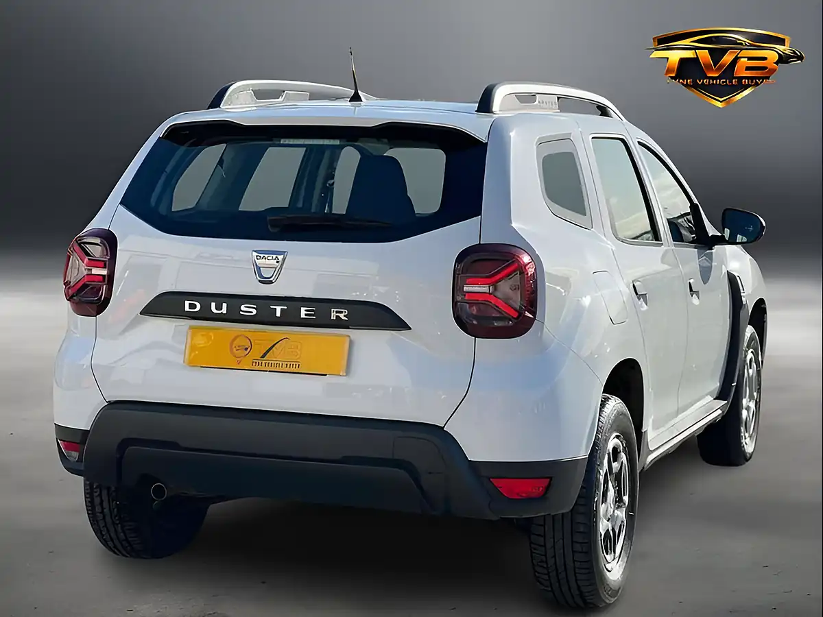 Used 2022 Dacia Duster Essential Glacier White - Interior and Exterior details 4