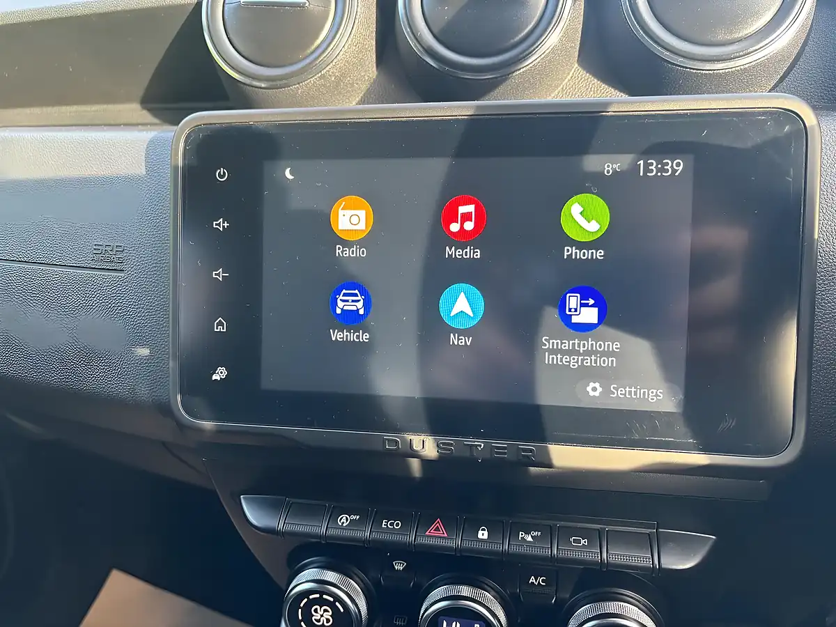 Used 2022 Dacia Duster Prestige Blue - Interior and Exterior details 20
