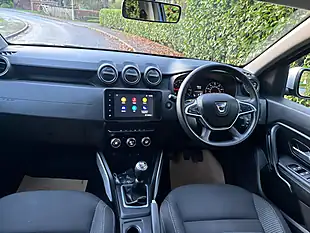 Used 2022 Dacia Duster Prestige Blue - Interior and Exterior details 9