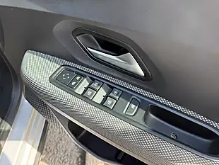 Used 2022 Dacia Jogger Comfort Grey - Interior and Exterior details 16
