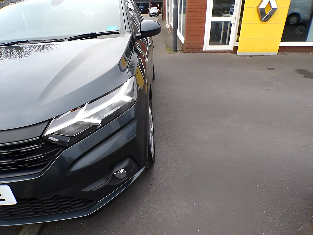 Used 2022 Dacia Sandero Comfort Slate Grey - Interior and Exterior details 7
