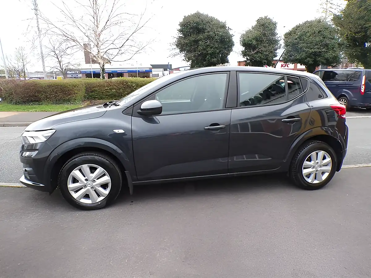 Used 2022 Dacia Sandero Comfort Slate Grey - Interior and Exterior details 8