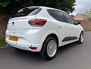 Used 2022 Dacia Sandero Comfort White - Interior and Exterior details 5
