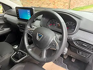 Used 2022 Dacia Sandero Comfort White - Interior and Exterior details 7