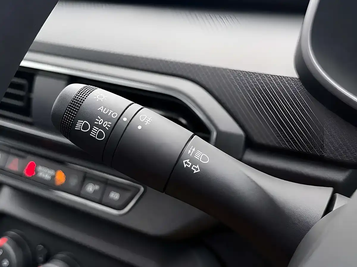 Used 2022 Dacia Sandero Essential Black - Interior and Exterior details 20