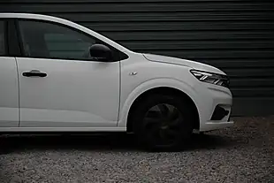 Used 2022 Dacia Sandero Essential White - Interior and Exterior details 13