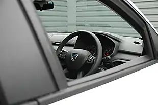 Used 2022 Dacia Sandero Essential White - Interior and Exterior details 15