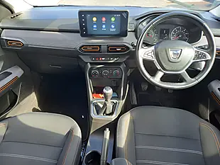 Used 2022 Dacia Sandero Stepway Comfort Grey - Interior and Exterior details 10