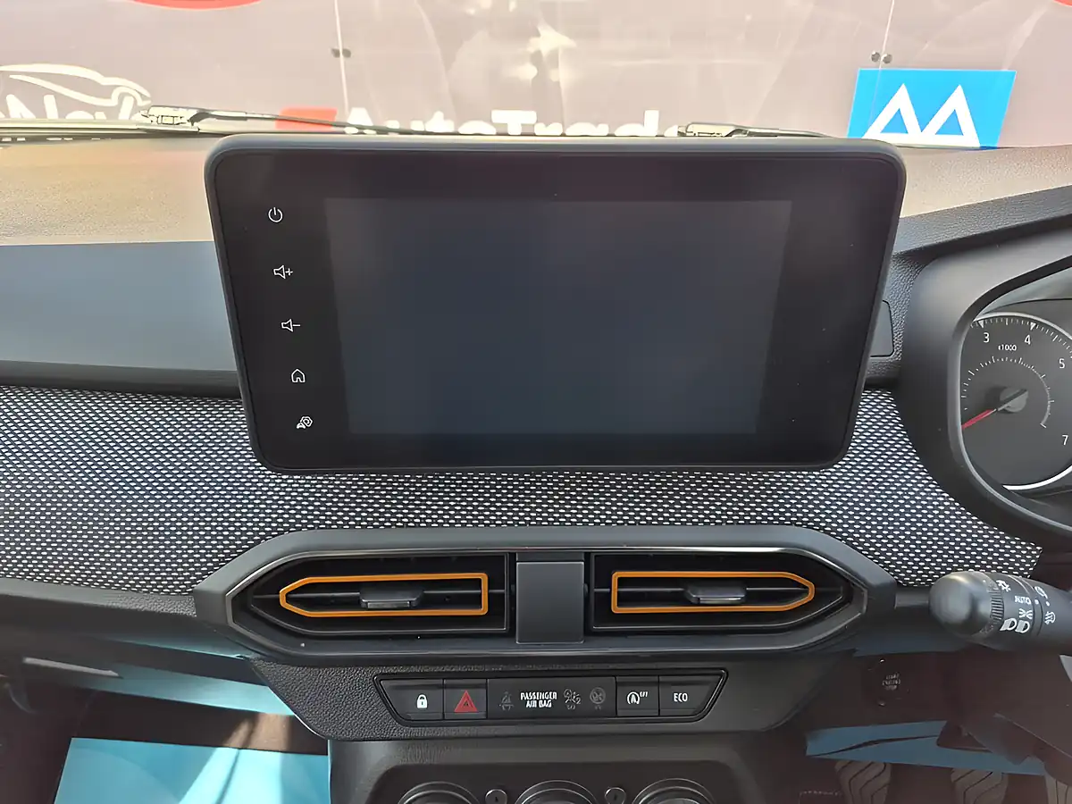 Used 2022 Dacia Sandero Stepway Comfort Slate Grey - Interior and Exterior details 20