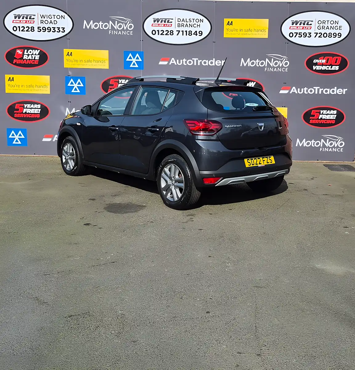 Used 2022 Dacia Sandero Stepway Comfort Slate Grey - Interior and Exterior details 3