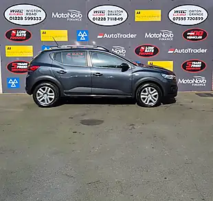 Used 2022 Dacia Sandero Stepway Comfort Slate Grey - Interior and Exterior details 5