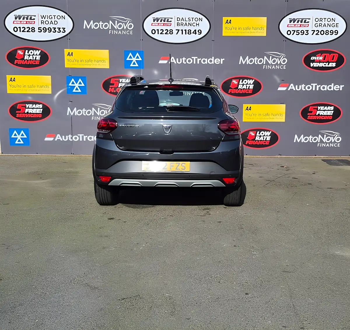 Used 2022 Dacia Sandero Stepway Comfort Slate Grey - Interior and Exterior details 7