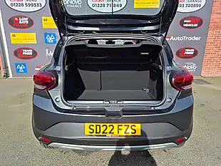 Used 2022 Dacia Sandero Stepway Comfort Slate Grey - Interior and Exterior details 9