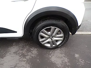 Used 2022 Dacia Sandero Stepway Comfort White - Interior and Exterior details 20