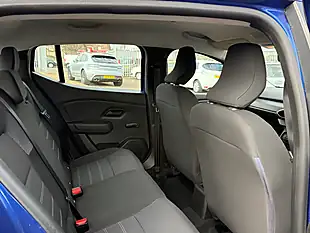 Used 2022 Dacia Sandero Stepway Essential Blue - Interior and Exterior details 10