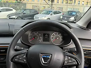 Used 2022 Dacia Sandero Stepway Essential Blue - Interior and Exterior details 12