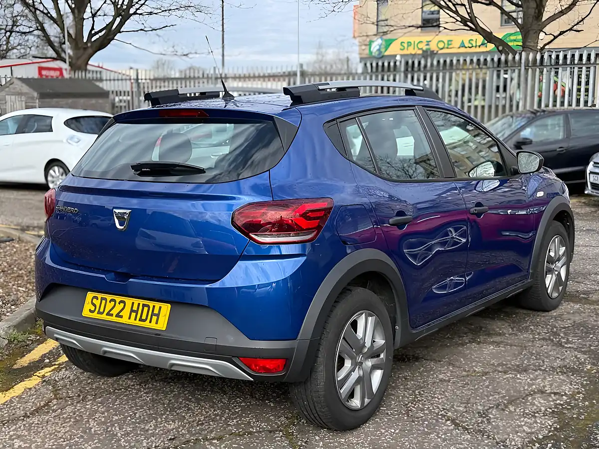 Used 2022 Dacia Sandero Stepway Essential Blue - Interior and Exterior details 5