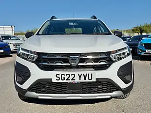 Used 2022 Dacia Sandero Stepway Essential Glacier White - Interior and Exterior details 2