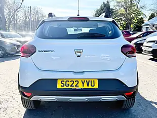 Used 2022 Dacia Sandero Stepway Essential Glacier White - Interior and Exterior details 6