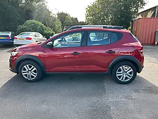 Used 2022 Dacia Sandero Stepway Essential Red - Interior and Exterior details 6