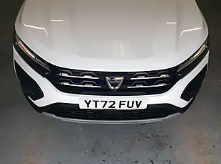 Used 2022 Dacia Sandero Stepway Essential White - Interior and Exterior details 10