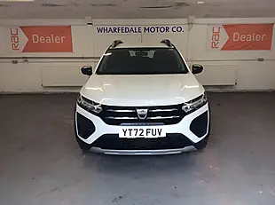 Used 2022 Dacia Sandero Stepway Essential White - Interior and Exterior details 3