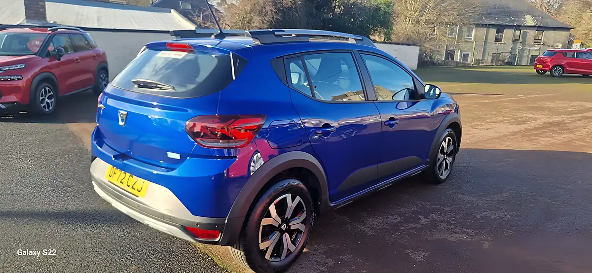 Used 2022 Dacia Sandero Stepway Prestige Blue - Interior and Exterior details 5