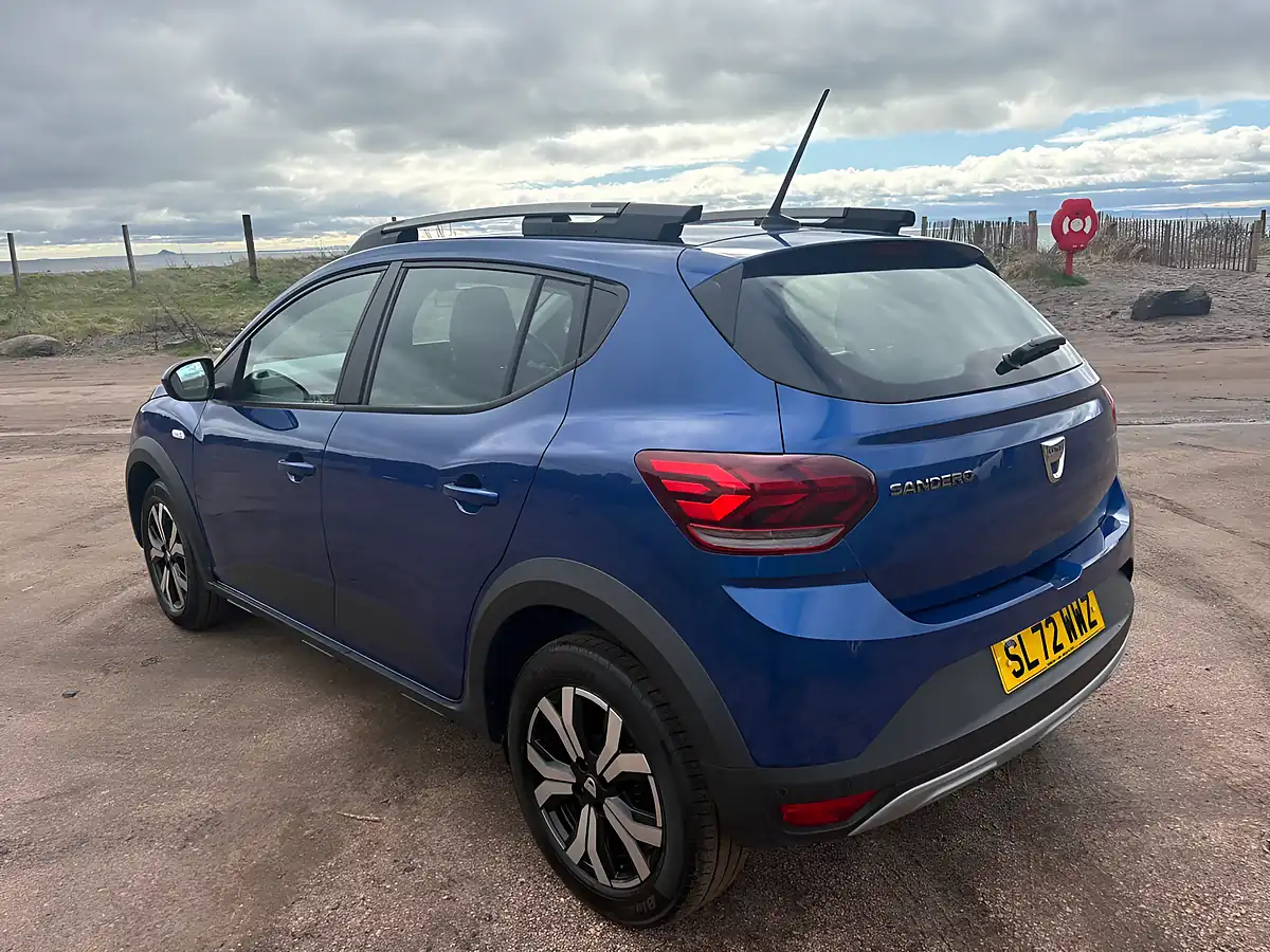 Used 2022 Dacia Sandero Stepway Prestige Iron Blue - Interior and Exterior details 16