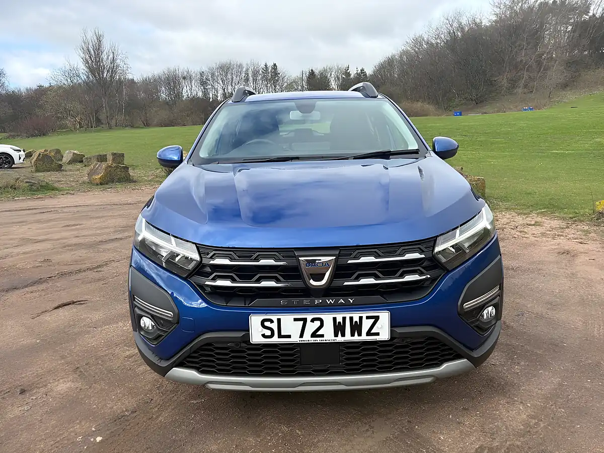 Used 2022 Dacia Sandero Stepway Prestige Iron Blue - Interior and Exterior details 20