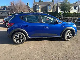 Used 2022 Dacia Sandero Stepway Prestige Iron Blue - Interior and Exterior details 9
