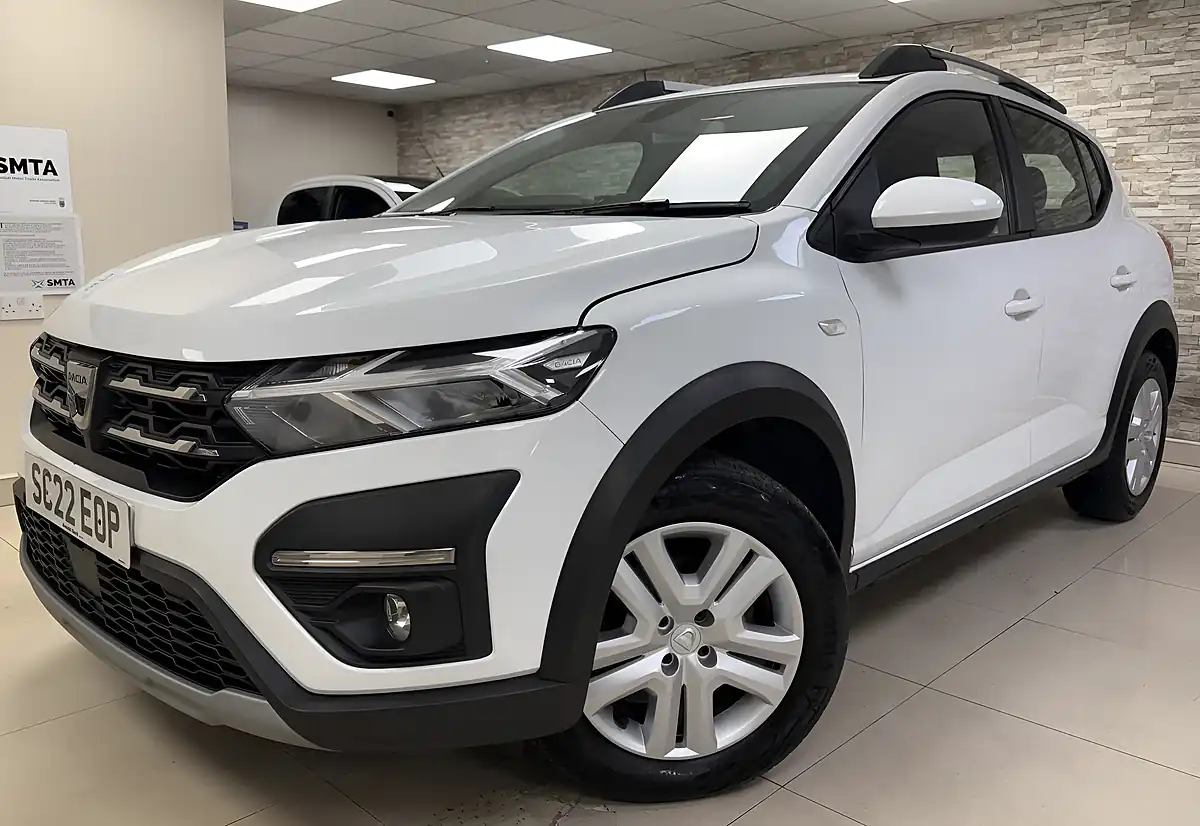 Used 2022 Dacia Sandero Stepway Stepway Comfort White - Interior and Exterior details 2