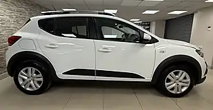 Used 2022 Dacia Sandero Stepway Stepway Comfort White - Interior and Exterior details 5