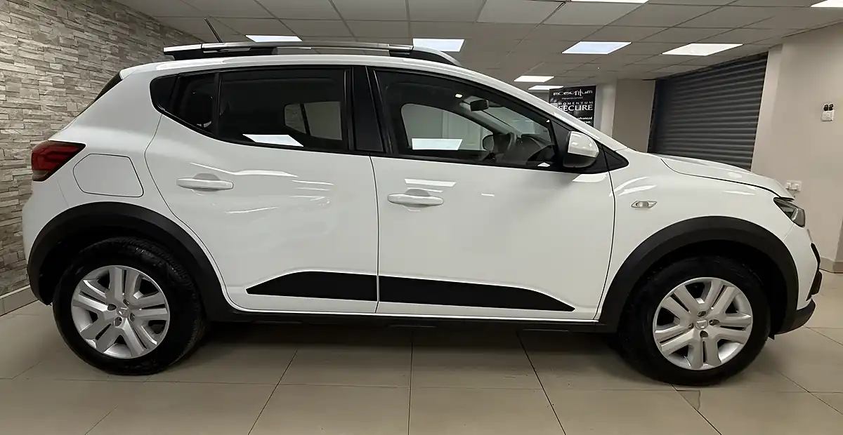 Used 2022 Dacia Sandero Stepway Stepway Comfort White - Interior and Exterior details 5