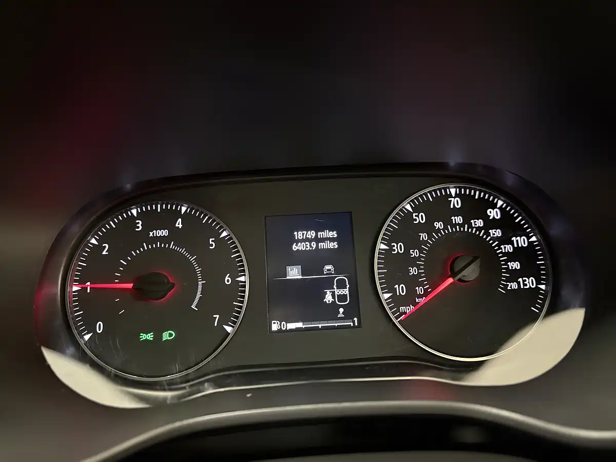 Used 2022 Dacia Sandero Stepway Stepway Comfort White - Interior and Exterior details 6