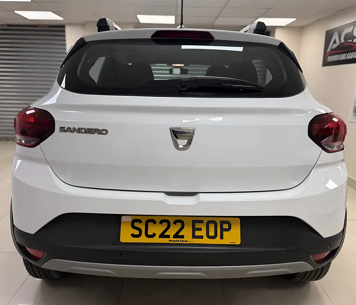 Used 2022 Dacia Sandero Stepway Stepway Comfort White - Interior and Exterior details 8
