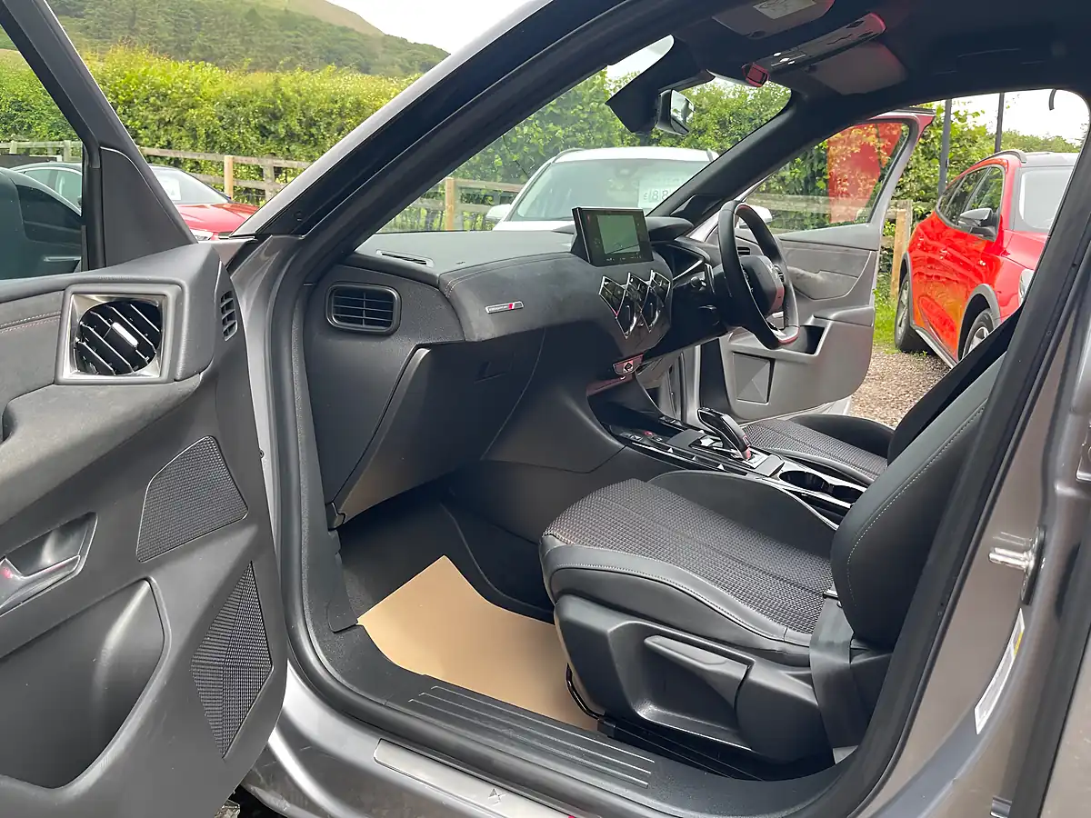 Used 2022 DS Automobiles DS 3 Performance Line + Grey - Interior and Exterior details 17
