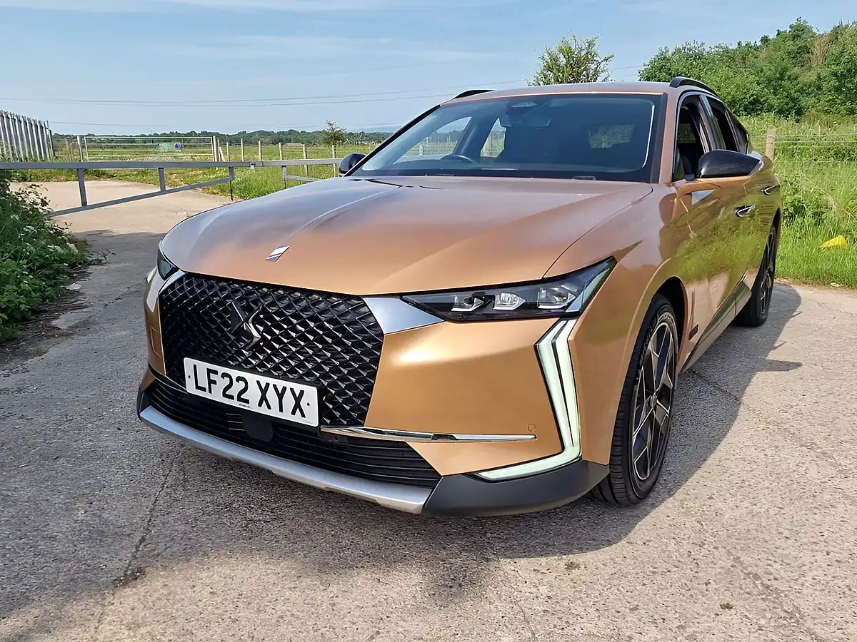 Used 2022 DS Automobiles DS 4 Cross Rivoli Gold - Front View