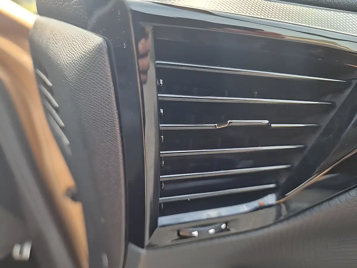 Used 2022 DS Automobiles DS 4 Cross Rivoli Gold - Interior and Exterior details 18
