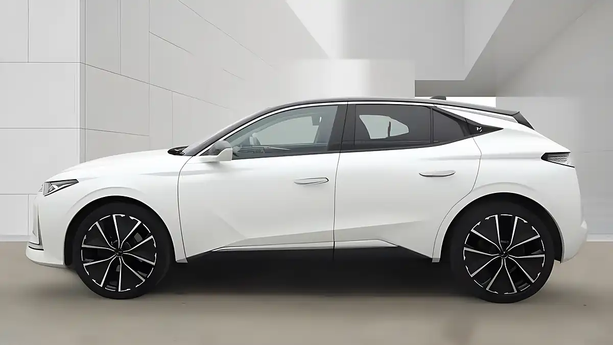 Used 2022 DS Automobiles DS 4 Rivoli White - Interior and Exterior details 6